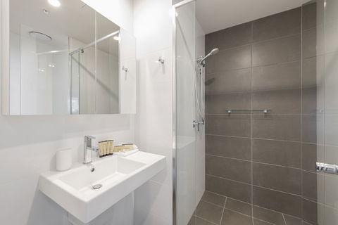 Astra Apartments Newcastle East - Grafton Accommodation 1
