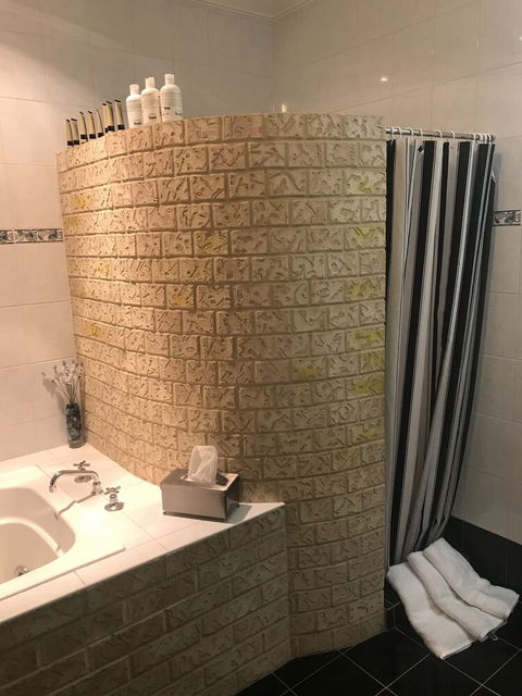 Atina Rocks Country Homestead - Grafton Accommodation 3