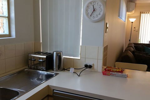 Azure Villa - Grafton Accommodation 4