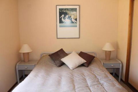Coastal Retreat Unit 3 - Grafton Accommodation 5