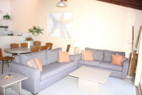 Coastal Retreat Unit 3 - Grafton Accommodation 7