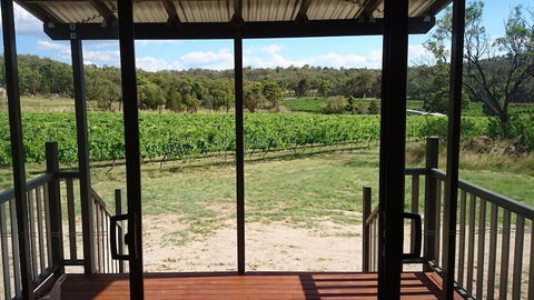 Just Red Wines Vineyard Cabins - Grafton Accommodation 2