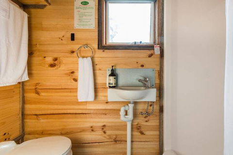 Live Big In The Gurdies Tiny House With A View - Grafton Accommodation 3