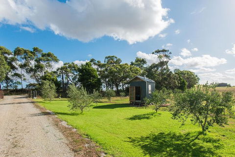 Live Big In The Gurdies Tiny House With A View - Grafton Accommodation 7