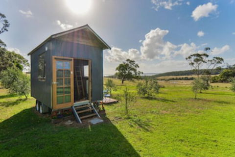 Live Big In The Gurdies Tiny House With A View - Grafton Accommodation 0