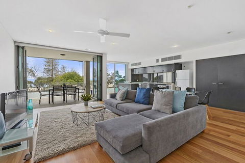 KINGSCLIFF NOR NOR EAST 101 On MARINE PARADE - Grafton Accommodation 2