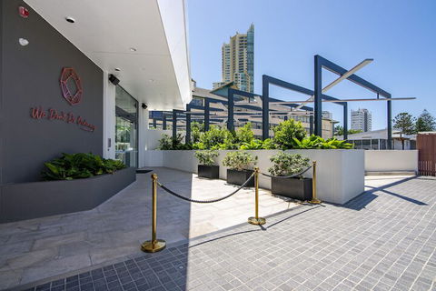 Arise Ruby Gold Coast - Grafton Accommodation 2