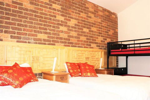 Sinofield Edu-Retreat - Grafton Accommodation 2