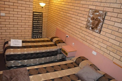 Alamo Motor Inn - Grafton Accommodation 5