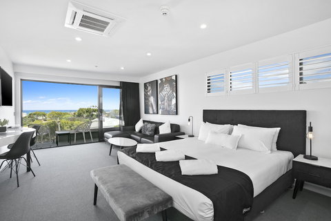 Ocean Grove Chalet - Grafton Accommodation 4