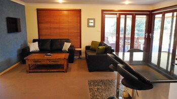 Lees By The Sea At South West Rocks - Grafton Accommodation 0