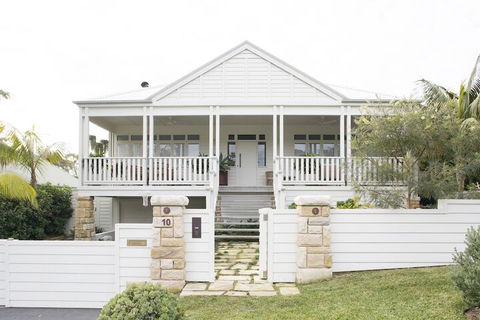 A PERFECT STAY - Coonanga Beach House - Grafton Accommodation 5