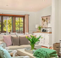 Frangipani House - Grafton Accommodation