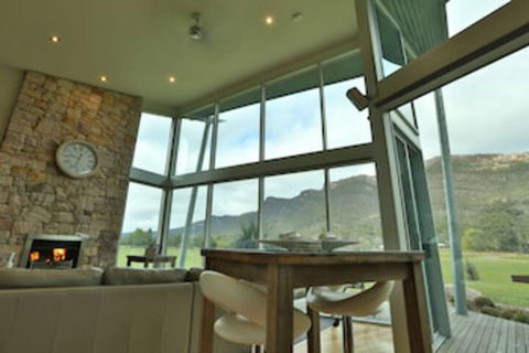 Ironstone Romantic Couples Retreat - Grafton Accommodation 0