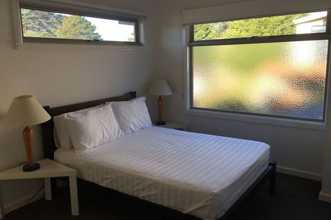 Aquawaters House By Barefoot Beach Stays - Grafton Accommodation 3