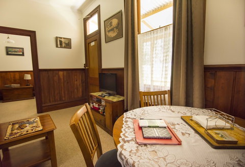 Creek Cottage - Grafton Accommodation 6