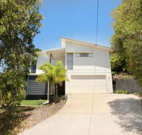 224 Centenary Heights Road Coolum Beach 500 Dollar Bond Linen Included - Grafton Accommodation