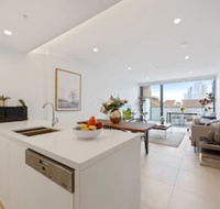 Brand New Ultra Luxe Apt Next To Central CBD - Grafton Accommodation