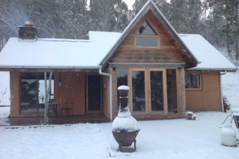 Mud Brick Cottage Cobungra - Grafton Accommodation 0