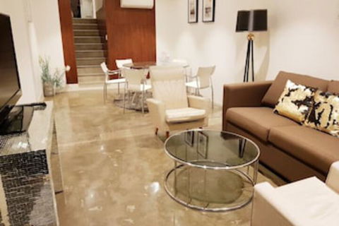 Darling Harbour Modern 2 Bedroom Terrace - Grafton Accommodation 0
