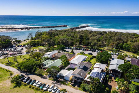 A PERFECT STAY Sunset Beach Riverside - Grafton Accommodation 1