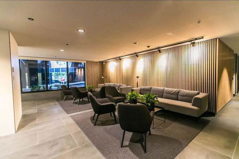 JC Marina Tower Docklands - Grafton Accommodation 6
