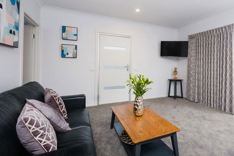 Albury Yalandra Apartment 3 - Grafton Accommodation 3
