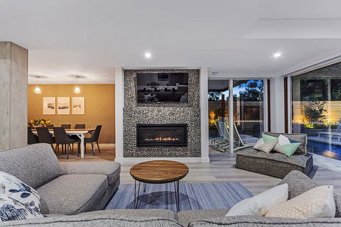 La Luna Shoal Bay - Grafton Accommodation 5