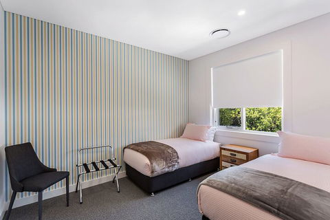 La Luna Shoal Bay - Grafton Accommodation 3