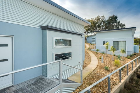 Albury Yalandra Apartment 5 - Grafton Accommodation 0