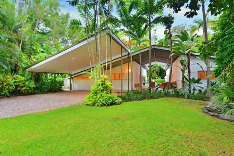 Pavilions In The Palms - Grafton Accommodation 1