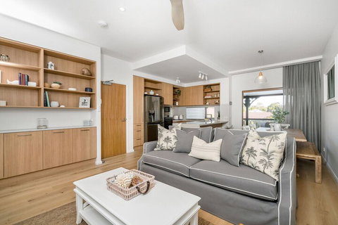 A PERFECT STAY - Luxe & Bloom - Grafton Accommodation 4