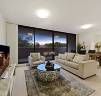 HomeHotel Spacious Luxury Apt Next to Shopping - Grafton Accommodation