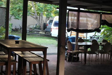 Carlon's Hotel - Grafton Accommodation 6