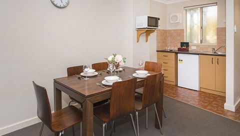 Private Apartments At The Sanctuary Resort - Grafton Accommodation 2
