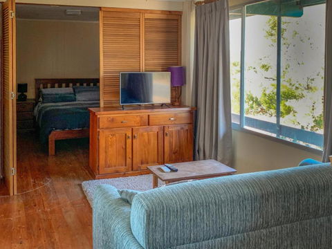 Longbeach House - Grafton Accommodation 3