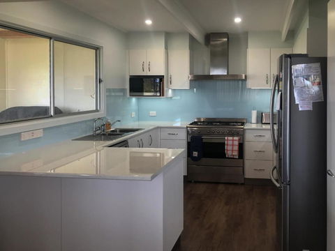 Longbeach House - Grafton Accommodation 5