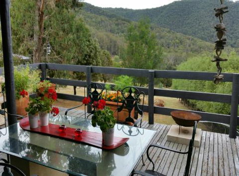 Alps Lodge - Grafton Accommodation 6
