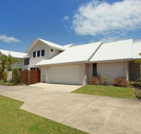 60 Beachway Parade Marcoola 500 BOND Linen supplied - Grafton Accommodation