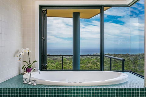 A SWEET ESCAPE Above Byron - Grafton Accommodation 2