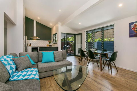 A SWEET ESCAPE At The Beach - Grafton Accommodation 3