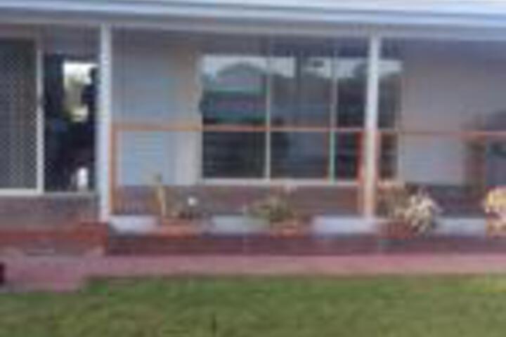 Eagle Point VIC Grafton Accommodation