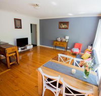 Back Creek in Flora Hill - Grafton Accommodation