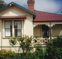 The Duck House - Grafton Accommodation