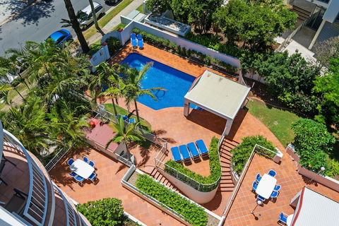 The Ritz Resort - Grafton Accommodation 1