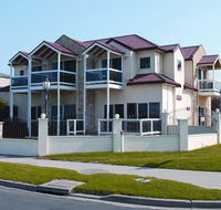 Lighthouse Keepers Inn - Grafton Accommodation