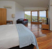 Chriss Beacon Point Restaurant  Villas - Grafton Accommodation