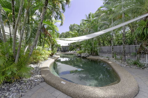 Tropical Nites - Grafton Accommodation 4