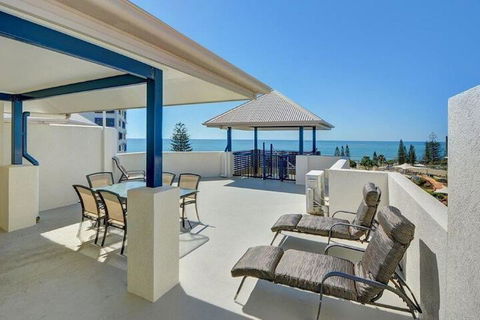 Raffles Mooloolaba - Grafton Accommodation 7