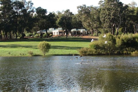 Lakeview Lodge - Grafton Accommodation 0